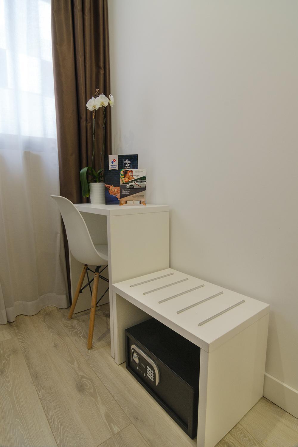 Hotel Bestprice Alegria Madrid Bagian luar foto