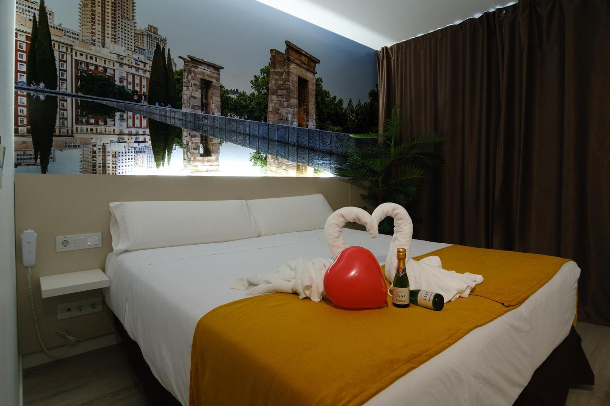 Hotel Bestprice Alegria Madrid Bagian luar foto