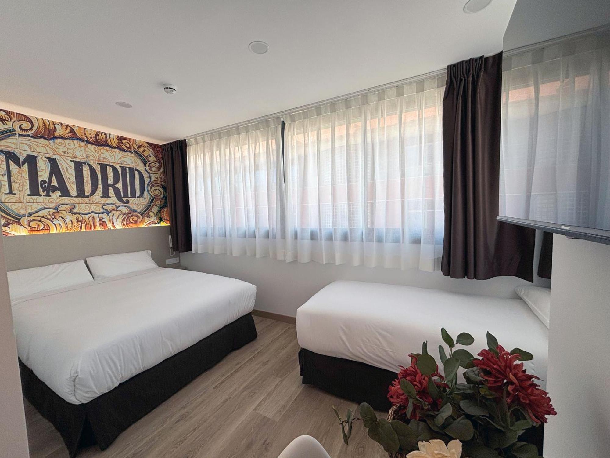 Hotel Bestprice Alegria Madrid Bagian luar foto