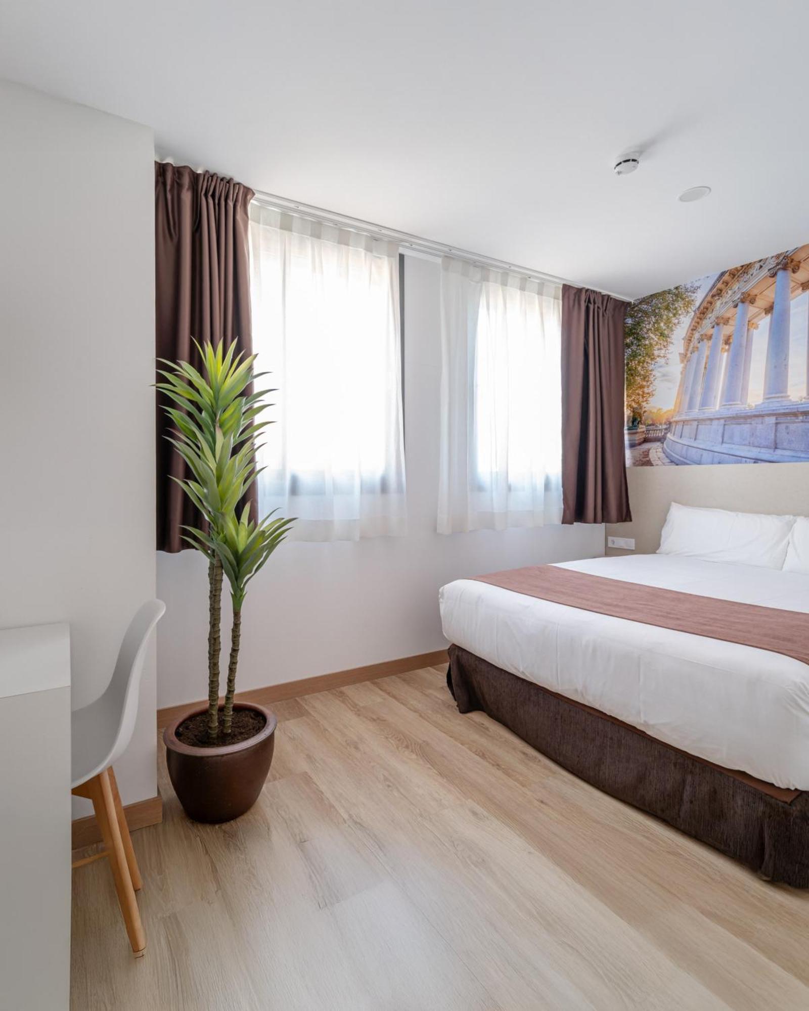 Hotel Bestprice Alegria Madrid Bagian luar foto